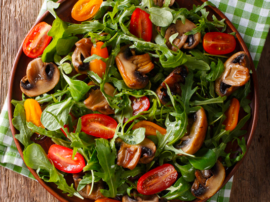 Rucola-Salat mit Apfelessig-Senf-Dressing
