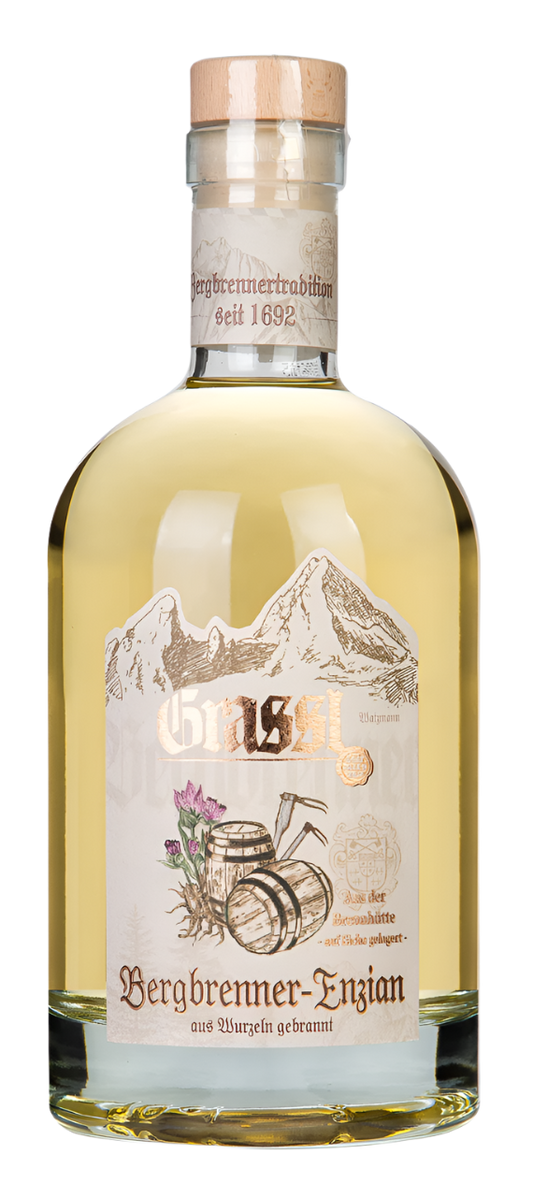 Eine Flasche 0,7 Liter Bergbrenner Enzian.